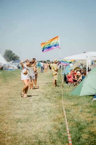 Verbot diskriminierender Symbole